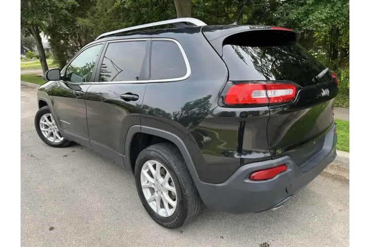 $6997 : 2015 Cherokee Latitude image 5