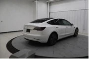 $24917 : Tesla Model 3 2023 4dr Sedan thumbnail