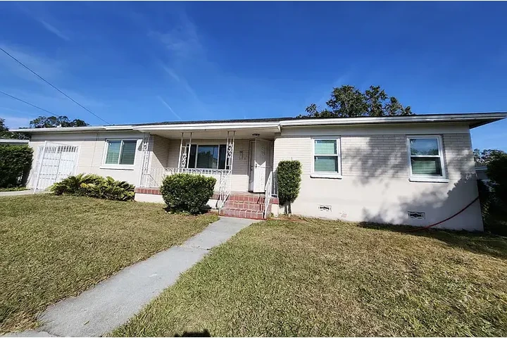 $1500 : HOUSE AVAILABLE NOW TAMPA FL image 10