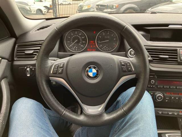 $12999 : 2015 BMW X1 xDrive28i image 10