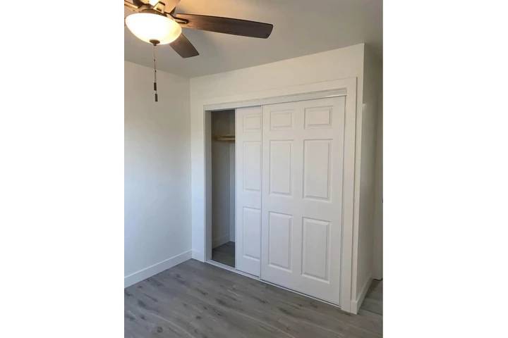 $980 : SE RENTA CUARTO BELL GARDEN image 4