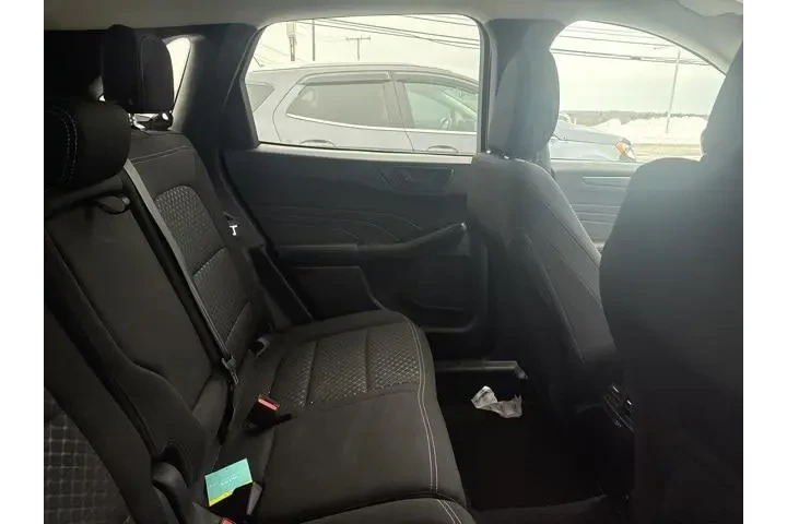 $22381 : Ford Escape 2023 AWD Active image 6