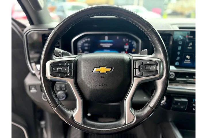2023 Silverado 1500 LTZ image 10