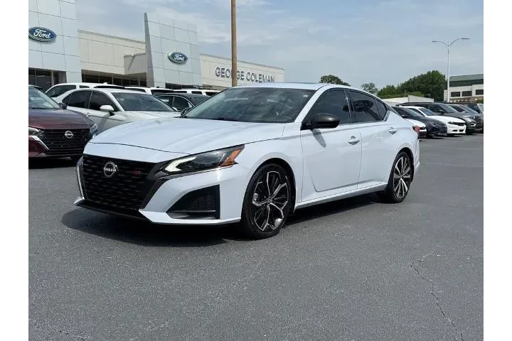 $19299 : Nissan Altima 2023 2.5 SR 4d image 8