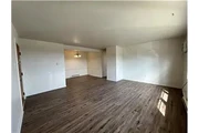 $700 : Rental property with 2 bedro thumbnail