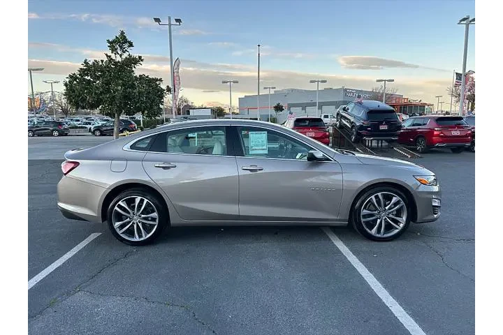 $23995 : Chevrolet Malibu 2024 LT 4dr image 6