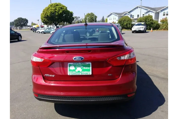 $8700 : 2014 Focus SE image 6