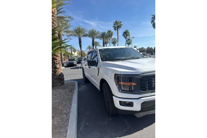 $39767 : Ford F-150 2024 4x2 STX 4dr image 2