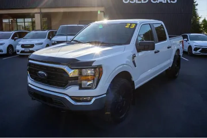 $43995 : Ford F-150 2023 4x4 XLT 4dr image 3