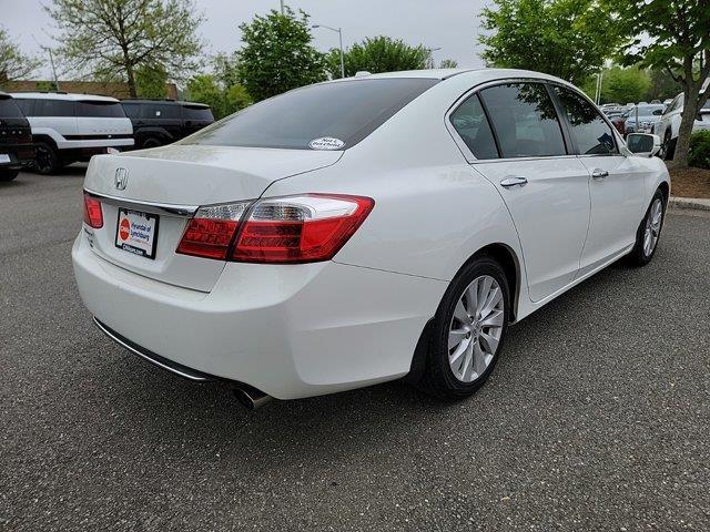$16988 : PRE-OWNED 2015 HONDA ACCORD S image 4
