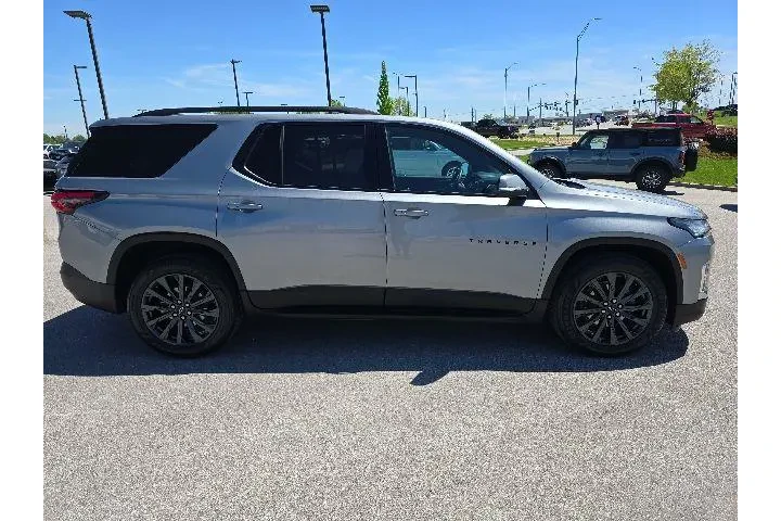$35500 : Chevrolet Traverse 2023 4x4 image 6