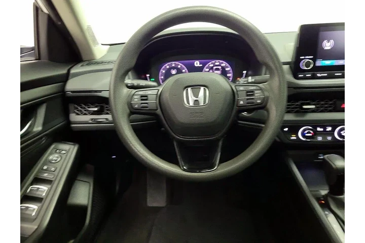 $25998 : Honda Accord 2023 EX 4dr Sed image 10