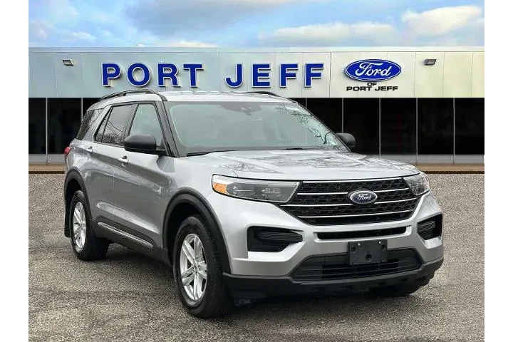 $25692 : Ford Explorer 2022 AWD XLT 4 image 4
