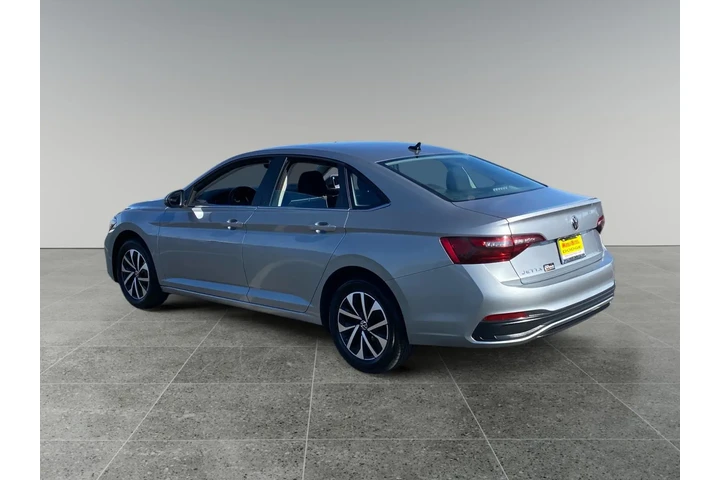 $25397 : Volkswagen Jetta 2024 S 4dr image 3