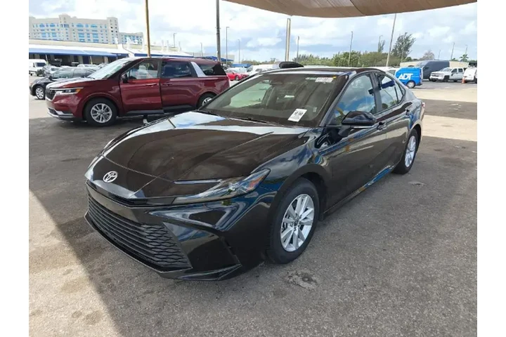 $24499 : Toyota Camry 2025 LE 4dr Sed image 2