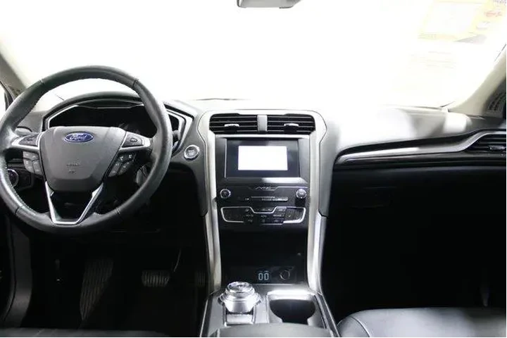 $19988 : Ford Fusion 2020 SEL 4dr Sed image 2