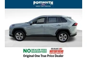 $27995 : Toyota RAV4 2023 AWD XLE 4dr thumbnail