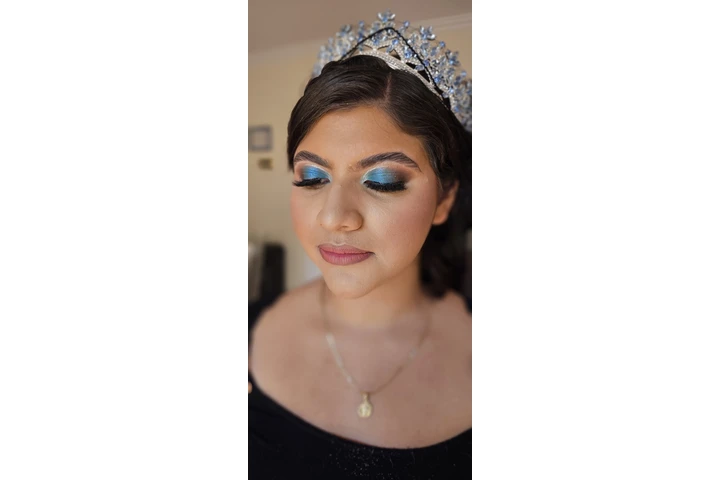 MAQUILLAJE Y PEINADO image 7