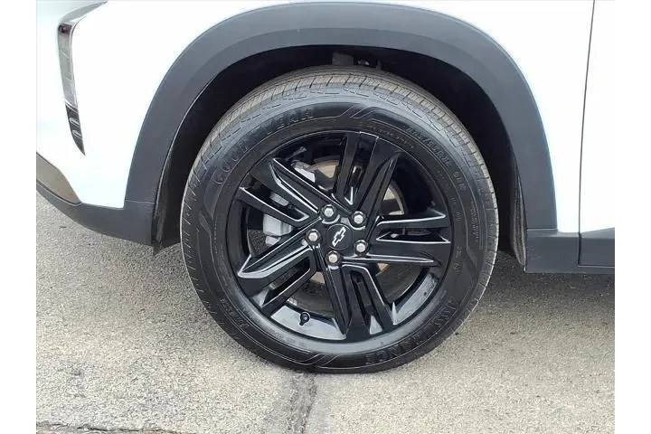 $27988 : Chevrolet Trax 2025 ACTIV 4d image 8