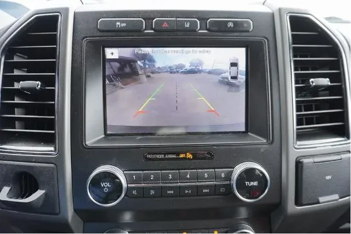 $27888 : Ford Expedition 2019 4x2 XLT image 9