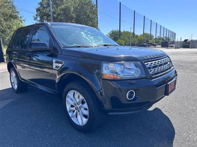 $10495 : 2013 Land Rover LR2 HSE LUX image 1