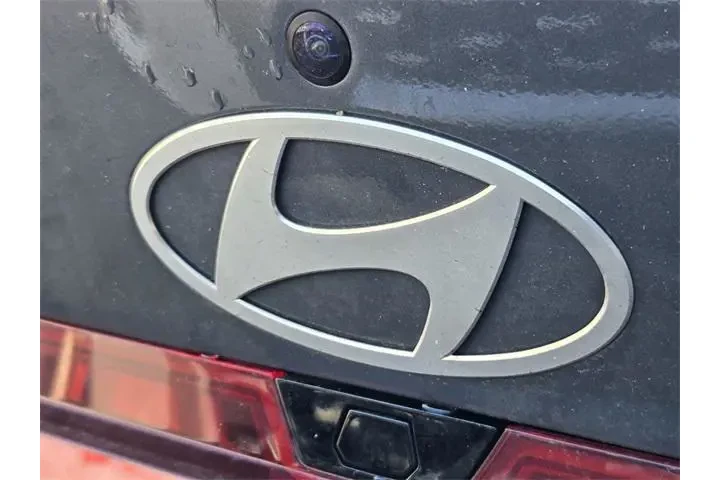 $18789 : Hyundai ELANTRA 2024 SEL 4dr image 10