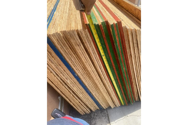 $10 : Plywood (Inglewood) image 1