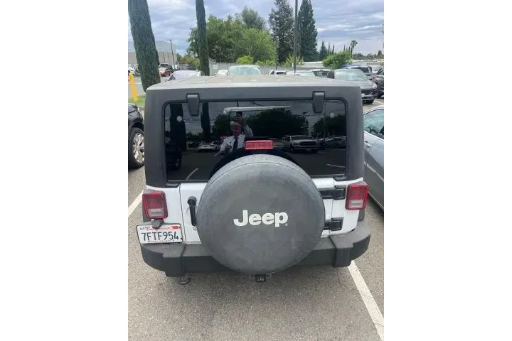 $20988 : Jeep Wrangler Unlimited 2015 image 10