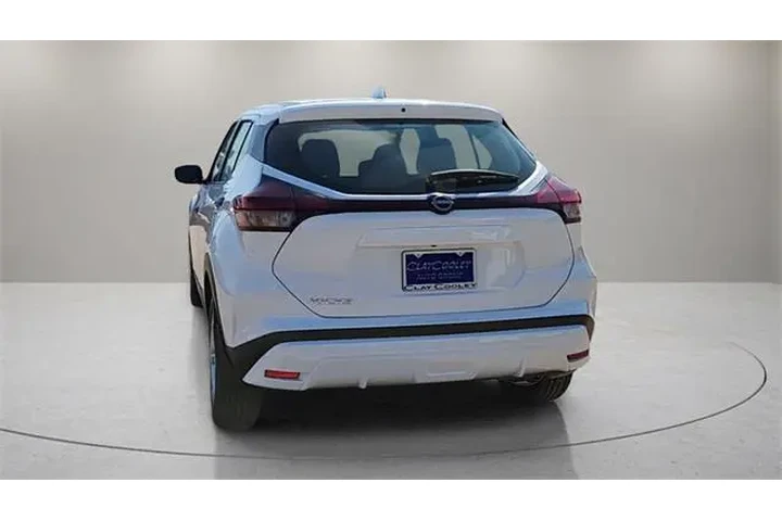 $18923 : Nissan Kicks Play 2025 S 4dr image 6