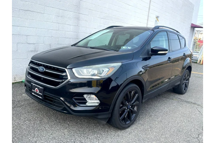 $11484 : 2017 Escape Titanium 4WD image 2