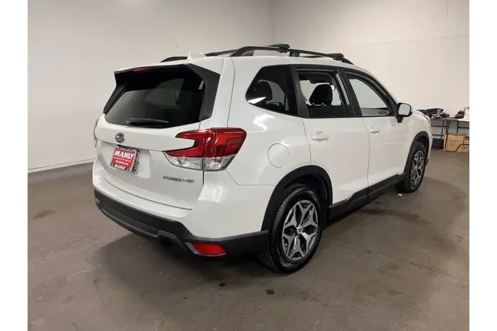 $17972 : Subaru Forester 2020 AWD Pre image 5