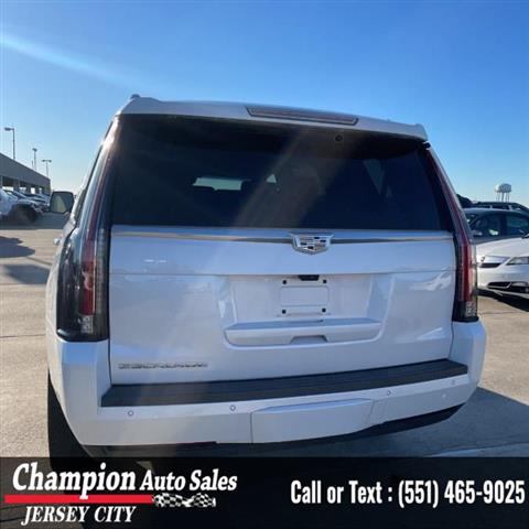 Used 2018 Escalade 4WD 4dr Pl image 5