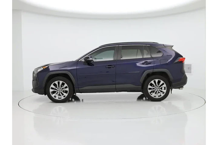 $20998 : Toyota RAV4 2020 AWD XLE Pre image 3