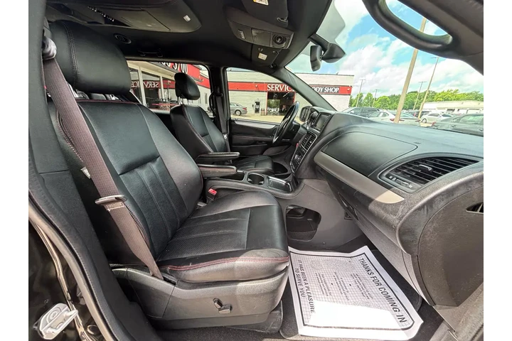 2018 Grand Caravan GT Wagon image 9