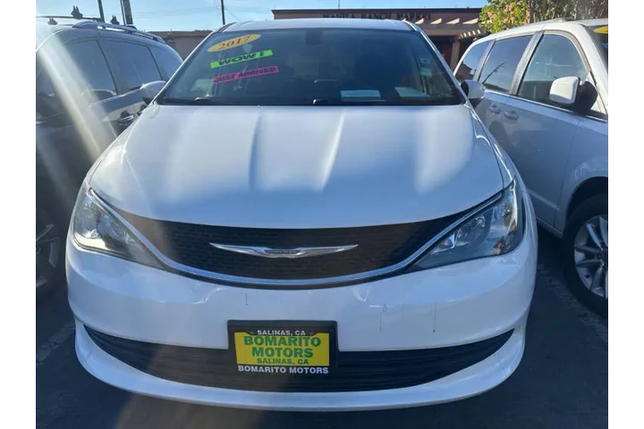 $13999 : 2017 Pacifica Touring image 2