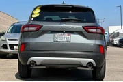 $35375 : Ford Escape Plug-In Hybrid 2 thumbnail