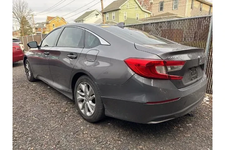 $16985 : Honda Accord 2018 LX 4dr Sed image 5