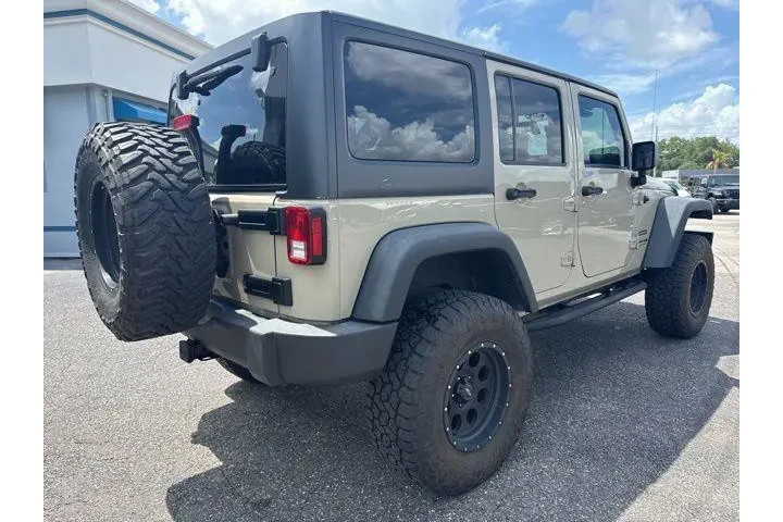 $20998 : Jeep Wrangler JK Unlimited 2 image 5