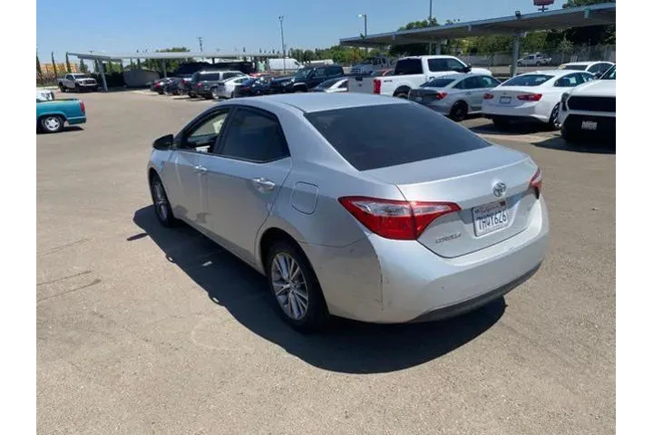 $13900 : Toyota Corolla 2015 S 4dr Se image 4