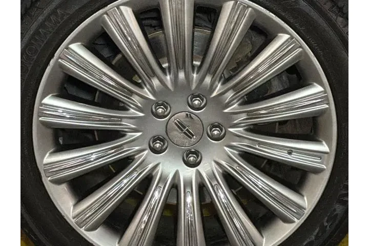 $15000 : Lincoln MKS 2015 AWD 4dr Sed image 5