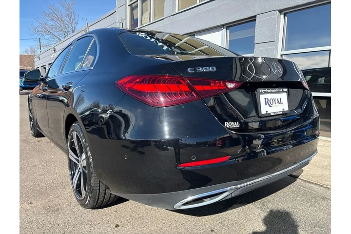 $29876 : 2023 Mercedes-Benz C 300 4MAT image 4