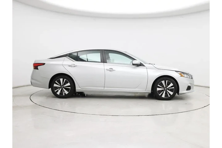 $19998 : Nissan Altima 2022 2.5 SV 4d image 7