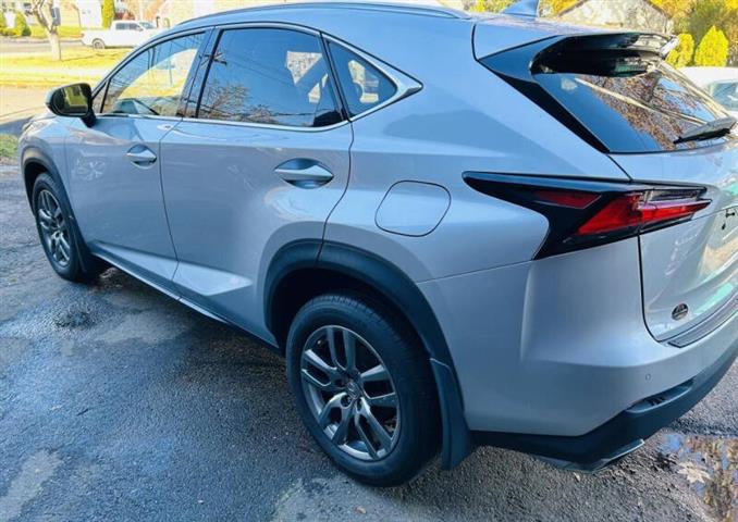 $22000 : 2016 NX 200t F SPORT image 3