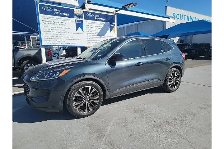 $18697 : Ford Escape 2022 SE 4dr SUV image 1