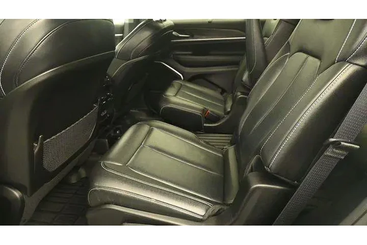 $30656 : Jeep Grand Cherokee L 2023 4 image 10