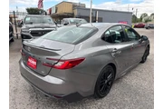 2025 Camry SE thumbnail