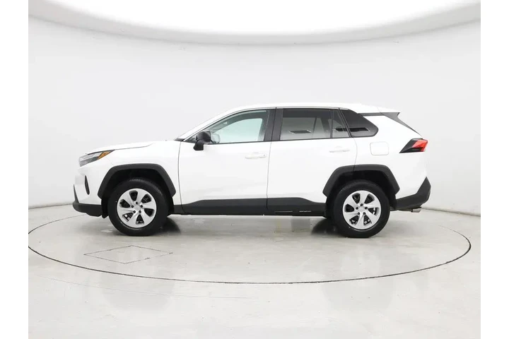 $26998 : Toyota RAV4 2024 AWD LE 4dr image 3
