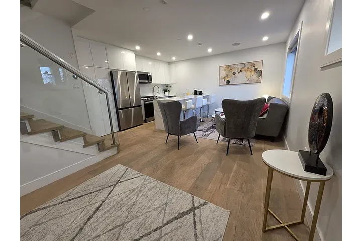 $2100 : Ready to Occupy! 3 BEDs and 3 image 1