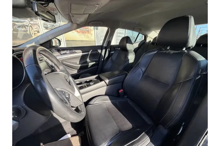 $15999 : 2020 Maxima 3.5 SV image 10