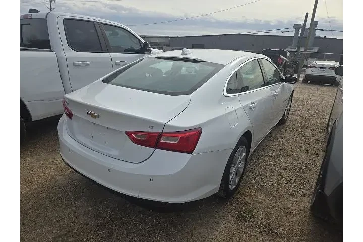 $20277 : Chevrolet Malibu 2025 LT 4dr image 3